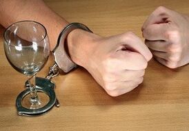 Alcohol dependence on how to stop drinking